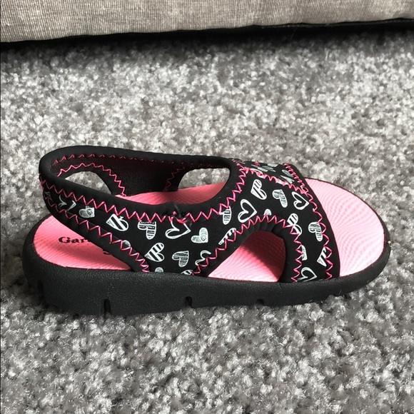 Garanimals Other - NWOT Garanimals Baby Girls Sling Sandal Black Pink